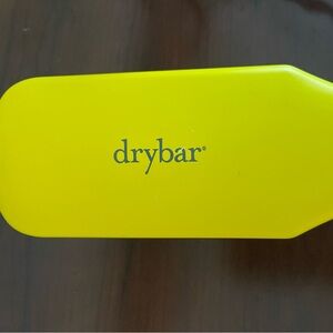 Drybar brush crush heated straightening brush
